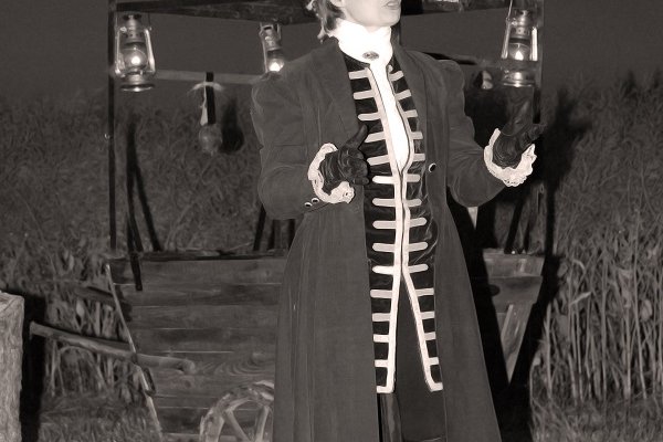  photo de Firmin colporteur à la Ferme-Théâtre de Bellevue