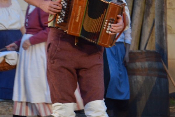  photo de La Bête à Cornes à la Ferme-Théâtre de Bellevue