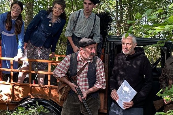  photo de La Fine Equipe entre en Résistance - la série à la Ferme-Théâtre de Bellevue
