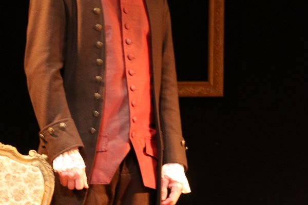 photo de Le Jeu de l’Amour et du Hasard à la Ferme-Théâtre de Bellevue