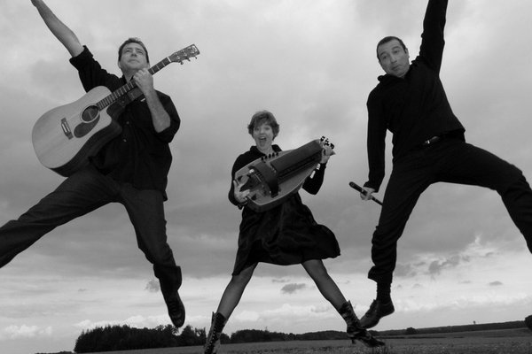  photo de Un Village en Chansons à la Ferme-Théâtre de Bellevue