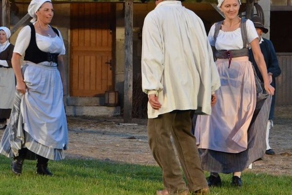  photo de La Bête à Cornes à la Ferme-Théâtre de Bellevue