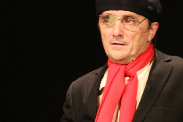  photo de Pierre Aucaigne dans « Cessez » à la Ferme-Théâtre de Bellevue