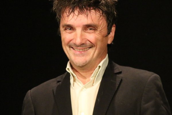  photo de Pierre Aucaigne dans « Cessez » à la Ferme-Théâtre de Bellevue