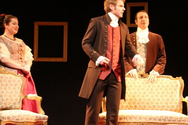  photo de Le Jeu de l’Amour et du Hasard à la Ferme-Théâtre de Bellevue