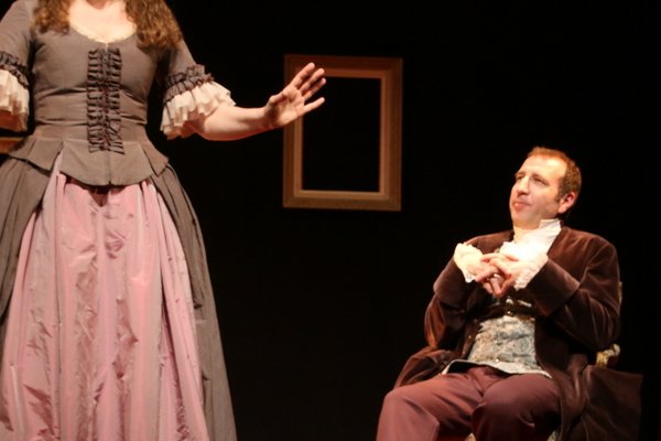  photo de Le Jeu de l’Amour et du Hasard à la Ferme-Théâtre de Bellevue