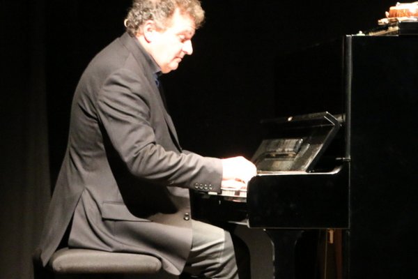  photo de Alain Bernard dans 