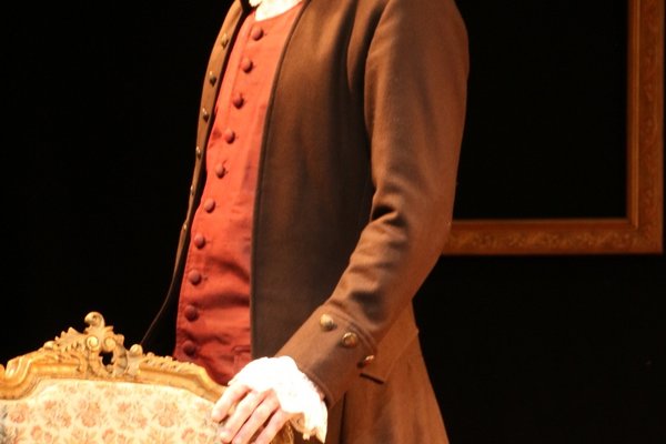  photo de Le Jeu de l’Amour et du Hasard à la Ferme-Théâtre de Bellevue