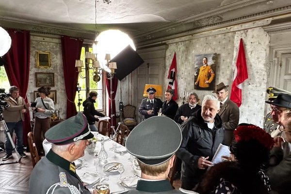 photo de La Fine Equipe entre en Résistance - la série à la Ferme-Théâtre de Bellevue