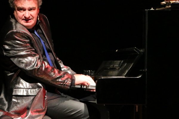  photo de Alain Bernard dans 