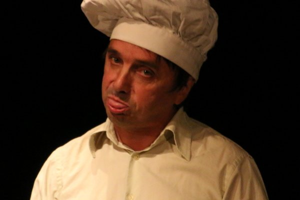  photo de Pierre Aucaigne dans « Cessez » à la Ferme-Théâtre de Bellevue