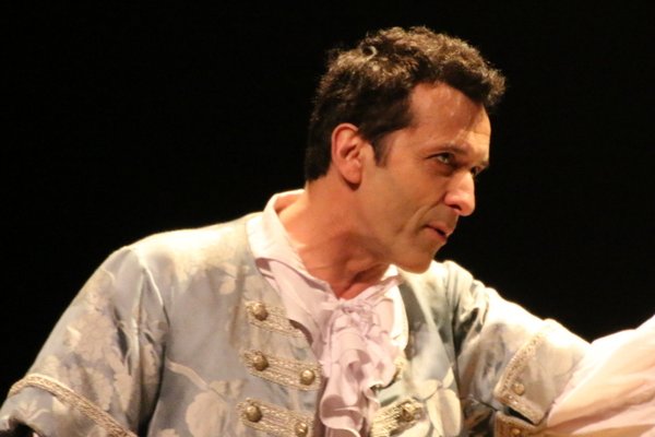  photo de Scapin tout seul à la Ferme-Théâtre de Bellevue