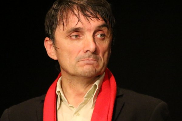  photo de Pierre Aucaigne dans « Cessez » à la Ferme-Théâtre de Bellevue