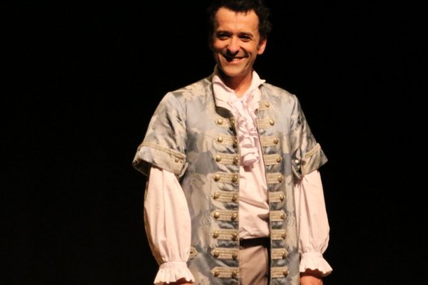  photo de Scapin tout seul à la Ferme-Théâtre de Bellevue