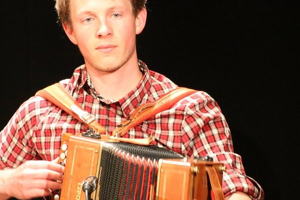  photo de Bal Folk à la Ferme-Théâtre de Bellevue