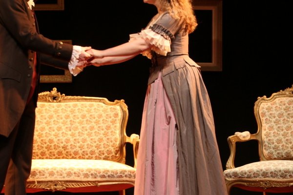  photo de Le Jeu de l’Amour et du Hasard à la Ferme-Théâtre de Bellevue