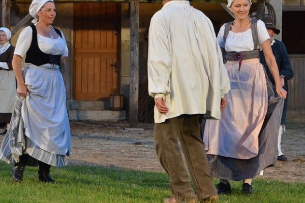 photo de La Bête à Cornes à la Ferme-Théâtre de Bellevue