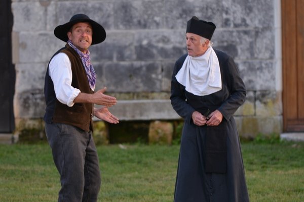  photo de La Bête à Cornes à la Ferme-Théâtre de Bellevue