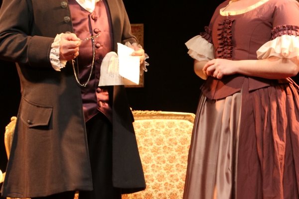  photo de Le Jeu de l’Amour et du Hasard à la Ferme-Théâtre de Bellevue