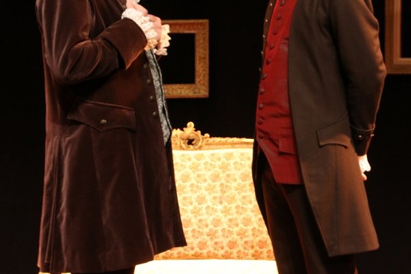  photo de Le Jeu de l’Amour et du Hasard à la Ferme-Théâtre de Bellevue