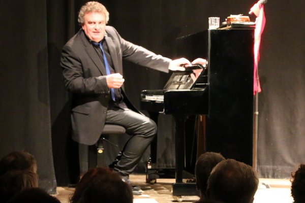  photo de Alain Bernard dans 