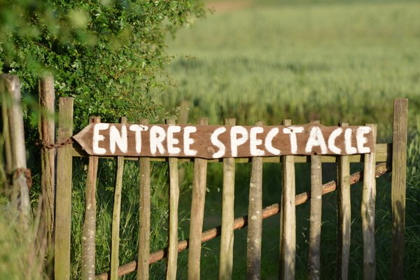  photo de La Bête à Cornes à la Ferme-Théâtre de Bellevue
